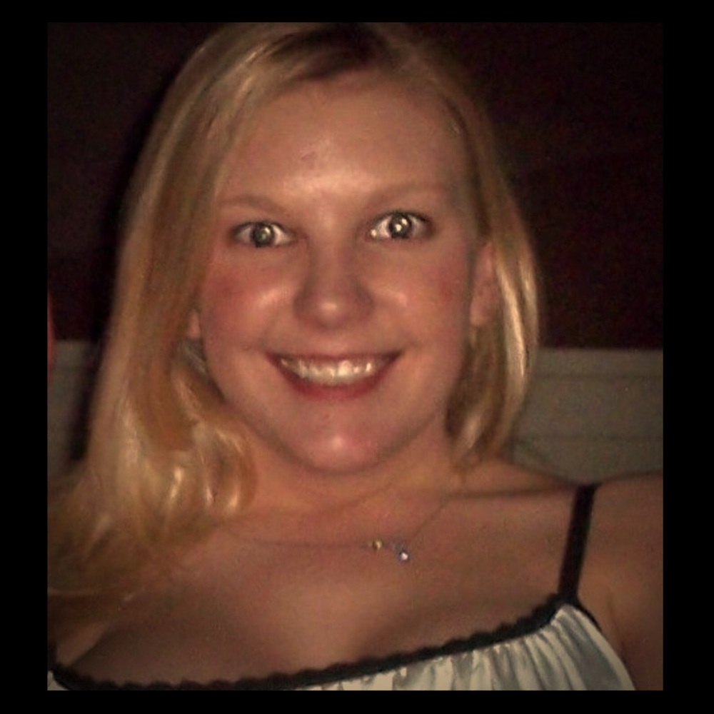 Meet your Posher, Stephanie